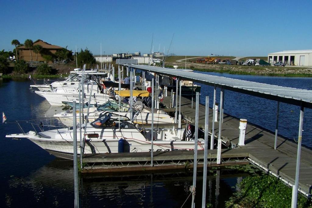 Roland Martin Marina/Resort 克莱维斯顿 外观 照片